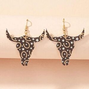 New in Packaging Bull‎ Head Earrings